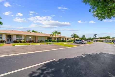 8887 Bella Vista Drive Boca Raton FL 33433
