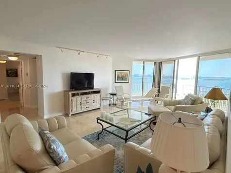 4000 Towerside Terrace Miami FL 33138