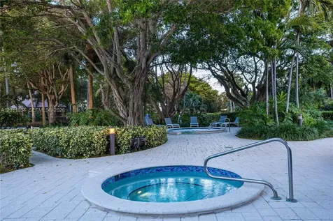 4000 Towerside Terrace Miami FL 33138