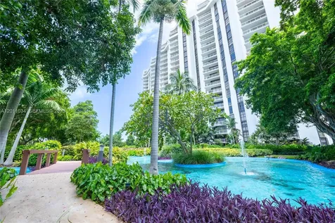 4000 Towerside Terrace Miami FL 33138