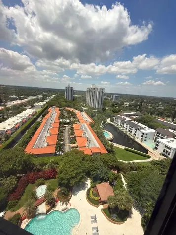 4000 Towerside Terrace Miami FL 33138