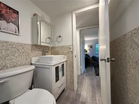1130 11th Street Miami Beach FL 33139
