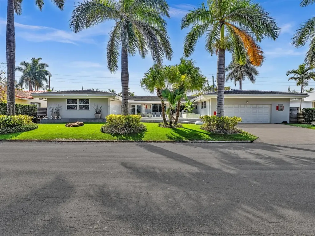 840 S Southlake Drive Hollywood FL 33019
