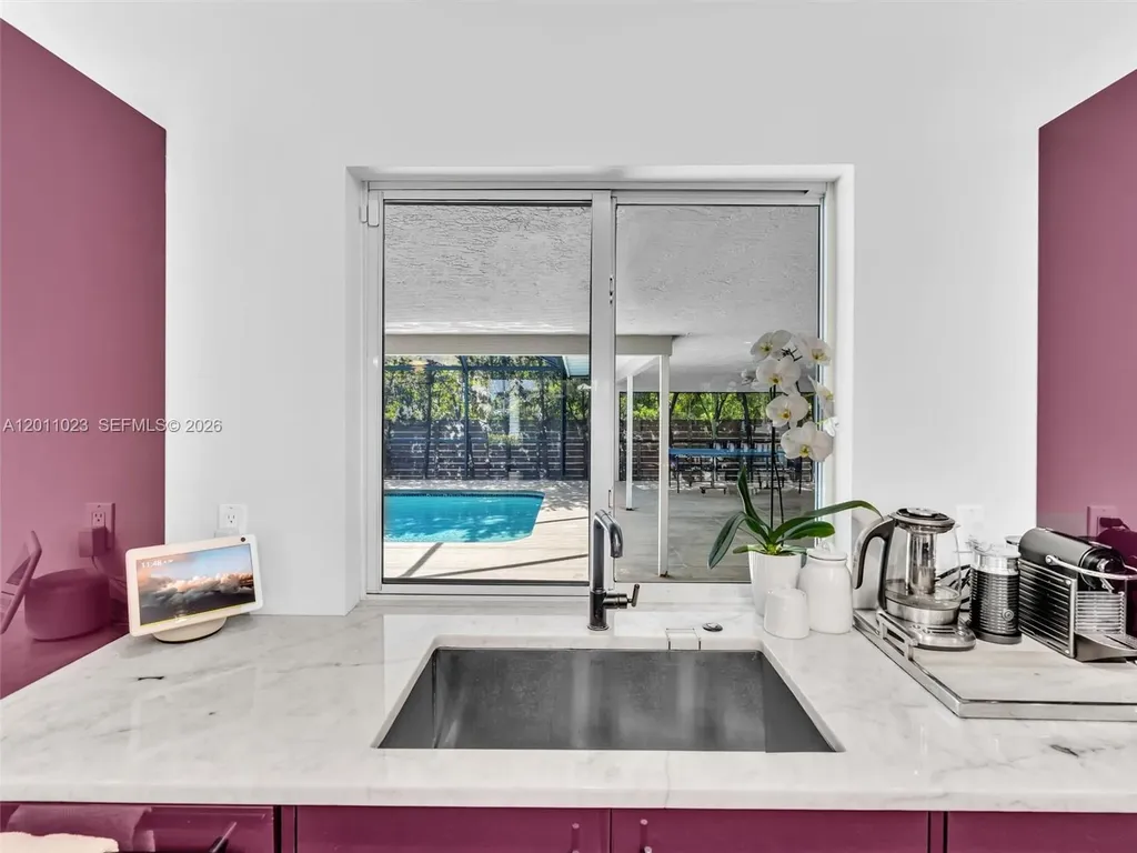 840 S Southlake Drive Hollywood FL 33019