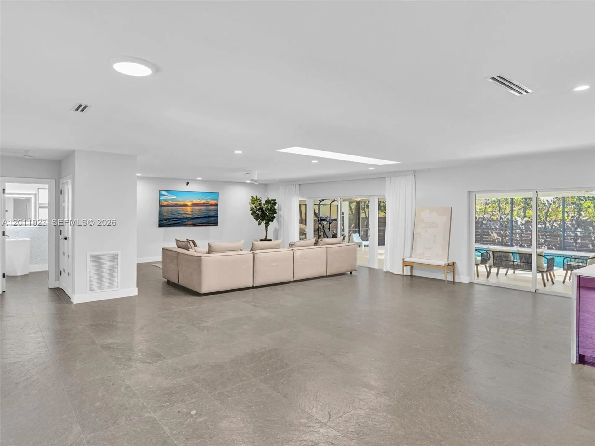 840 S Southlake Drive Hollywood FL 33019