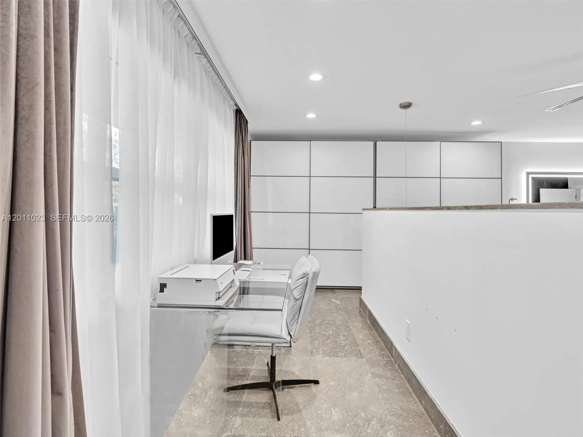 840 S Southlake Drive Hollywood FL 33019