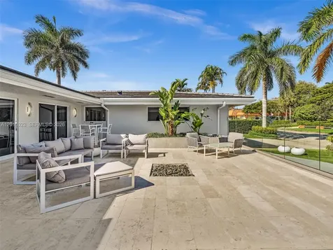 840 S Southlake Drive Hollywood FL 33019
