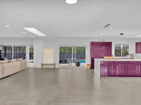 840 S Southlake Drive Hollywood FL 33019