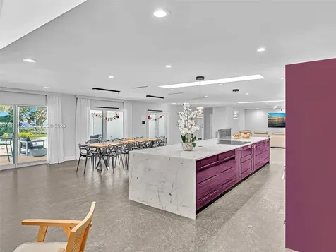 840 S Southlake Drive Hollywood FL 33019