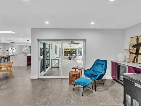 840 S Southlake Drive Hollywood FL 33019