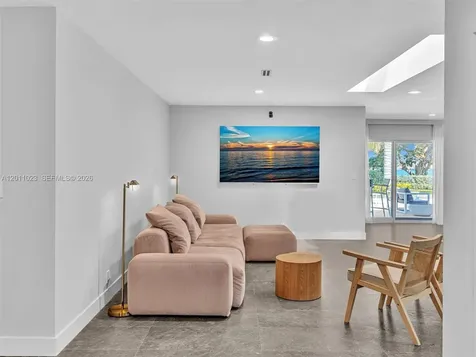 840 S Southlake Drive Hollywood FL 33019