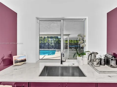 840 S Southlake Drive Hollywood FL 33019