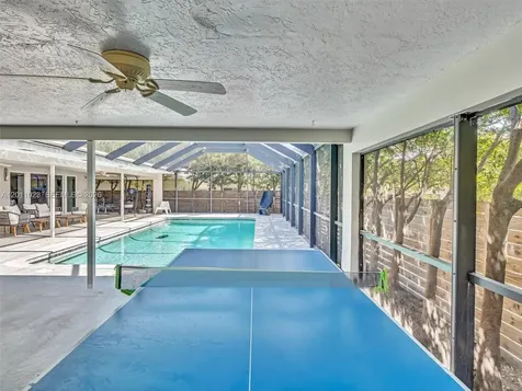 840 S Southlake Drive Hollywood FL 33019