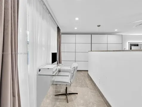 840 S Southlake Drive Hollywood FL 33019