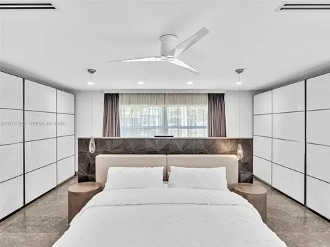 840 S Southlake Drive Hollywood FL 33019