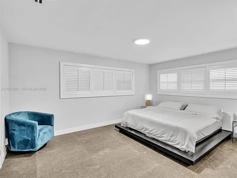 840 S Southlake Drive Hollywood FL 33019