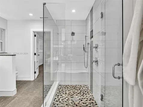 840 S Southlake Drive Hollywood FL 33019