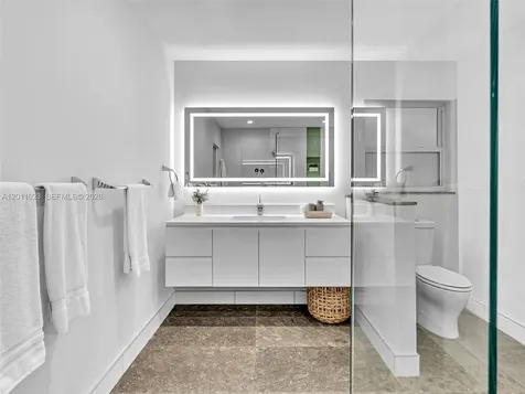840 S Southlake Drive Hollywood FL 33019