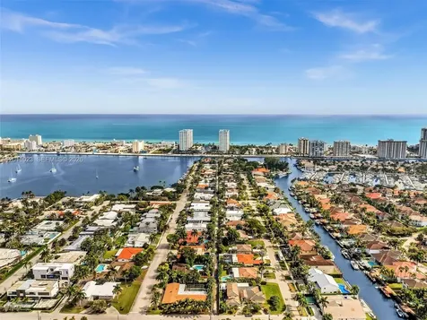 840 S Southlake Drive Hollywood FL 33019