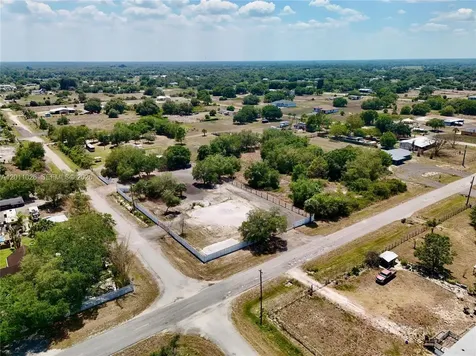 242 Bald Cypress Avenue Clewiston FL 33440