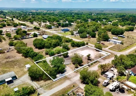 242 Bald Cypress Avenue Clewiston FL 33440
