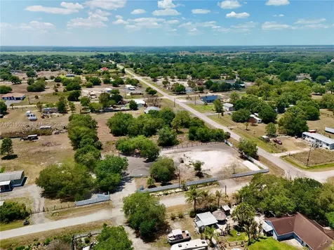 242 Bald Cypress Avenue Clewiston FL 33440