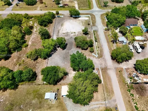 242 Bald Cypress Avenue Clewiston FL 33440