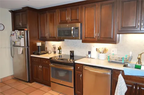3932 Estepona Avenue Doral FL 33178