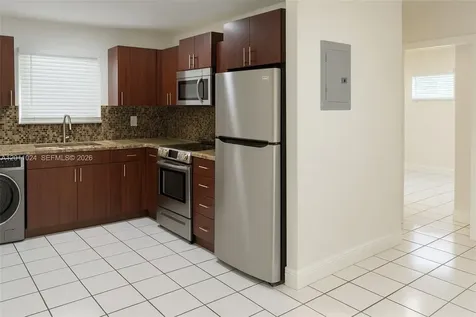 3270 W Trade Avenue Miami FL 33133