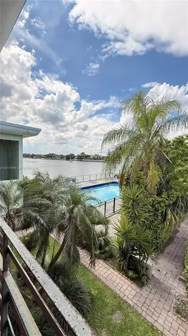 8600 Byron Avenue Miami Beach FL 33141