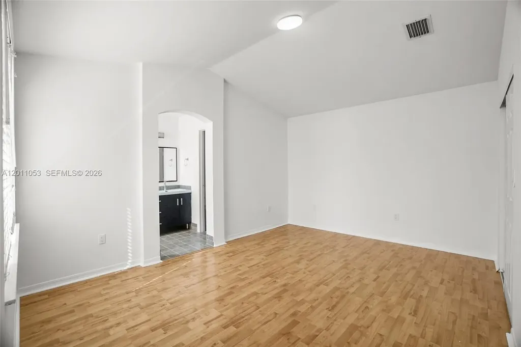 1640 Weeping Willow Way Hollywood FL 33019