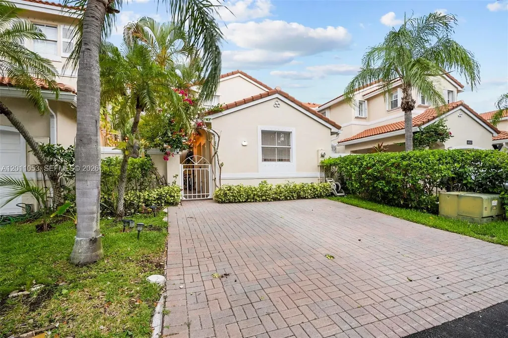 1640 Weeping Willow Way Hollywood FL 33019