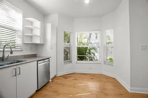 1640 Weeping Willow Way Hollywood FL 33019