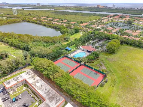 1640 Weeping Willow Way Hollywood FL 33019