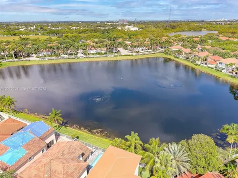 1640 Weeping Willow Way Hollywood FL 33019