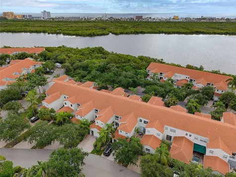 1640 Weeping Willow Way Hollywood FL 33019