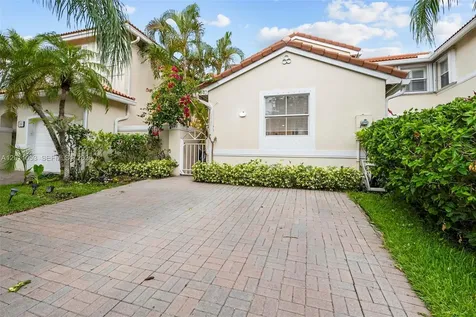 1640 Weeping Willow Way Hollywood FL 33019