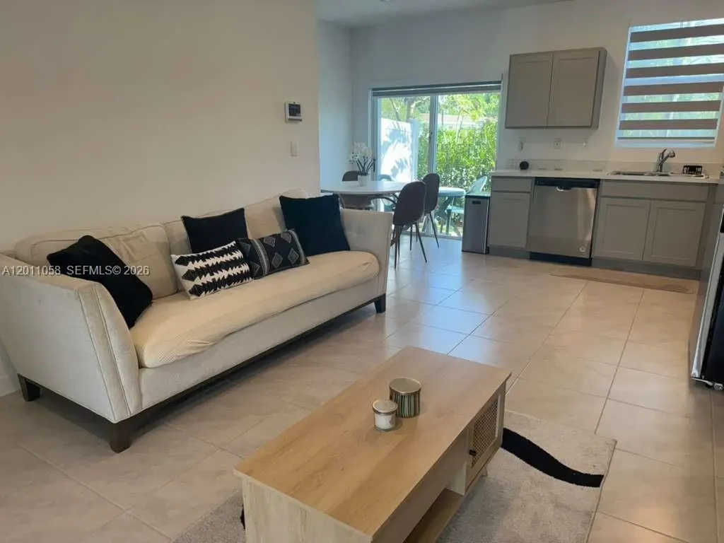 336 NW 8th Court Pompano Beach FL 33060
