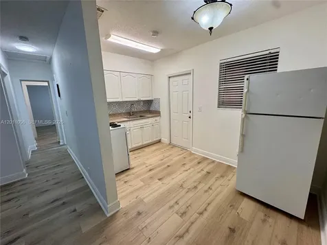 2240 NE 171st Street North Miami Beach FL 33160