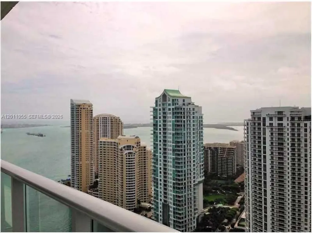 300 S Biscayne Boulevard Miami FL 33131