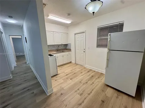 2240 NE 171st Street North Miami Beach FL 33160