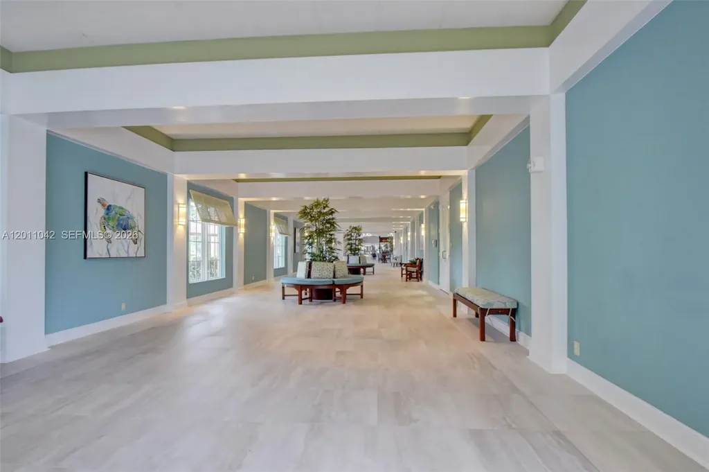 537 Brittany L Delray Beach FL 33446