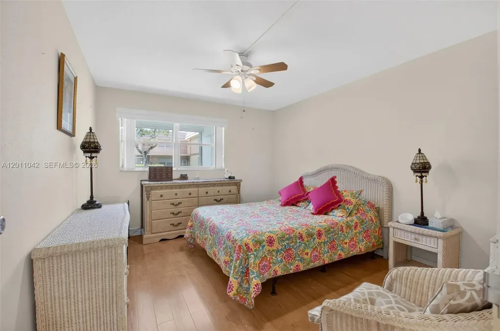 537 Brittany L Delray Beach FL 33446