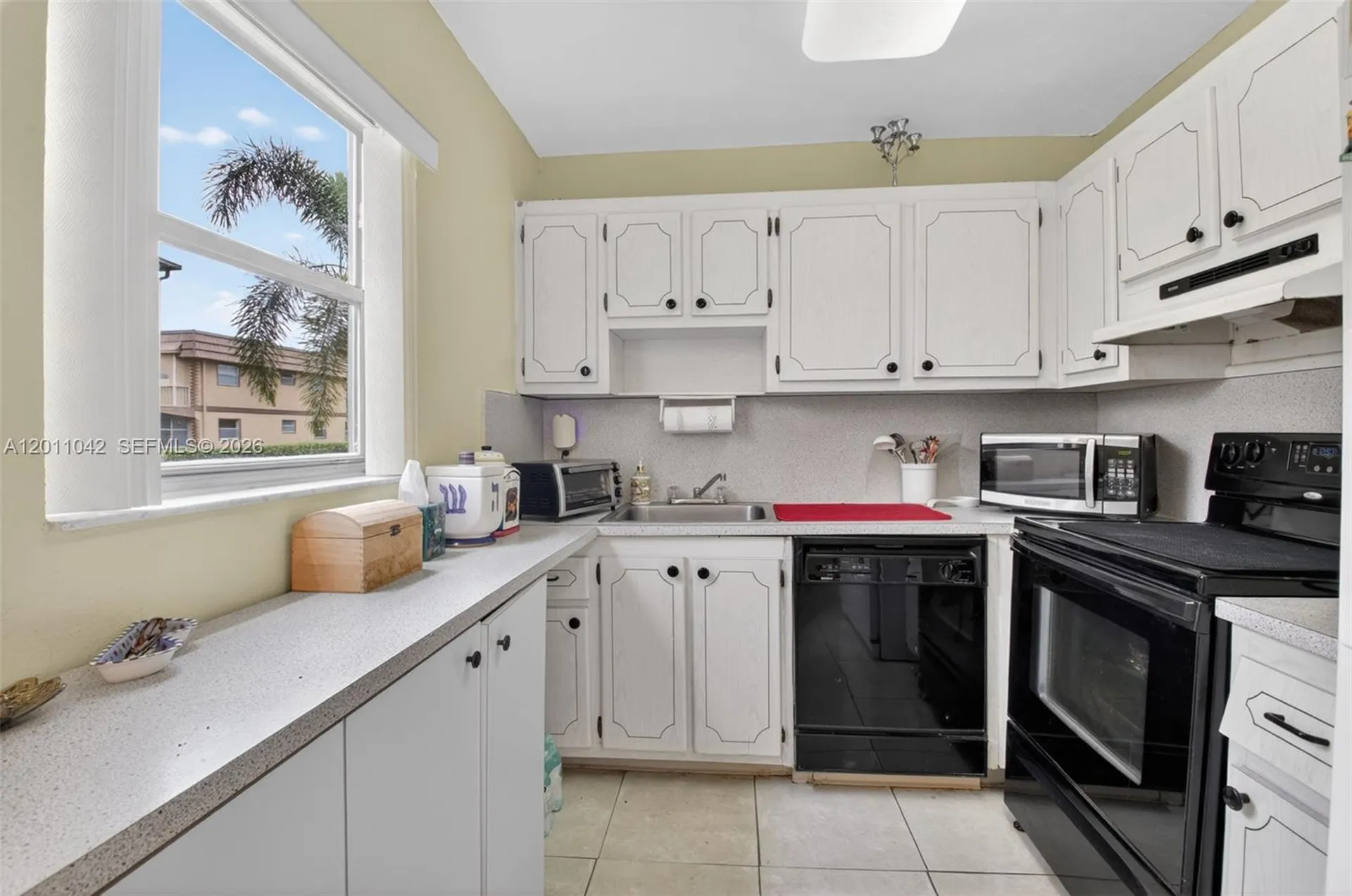 537 Brittany L Delray Beach FL 33446