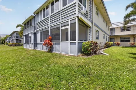 537 Brittany L Delray Beach FL 33446