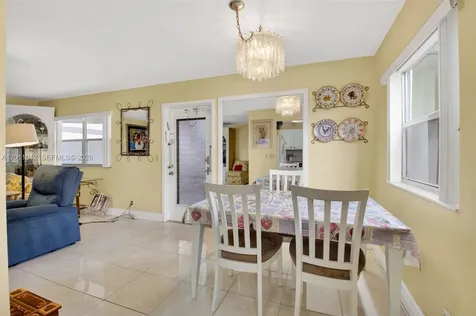 537 Brittany L Delray Beach FL 33446