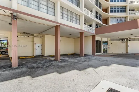 1825 S Ocean Drive Hallandale Beach FL 33009