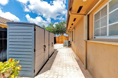 16037 NW 77th Place Miami Lakes FL 33016