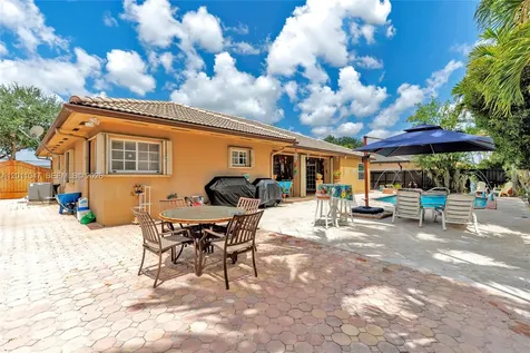 16037 NW 77th Place Miami Lakes FL 33016