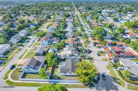 17850 SW 112th Avenue Miami FL 33157